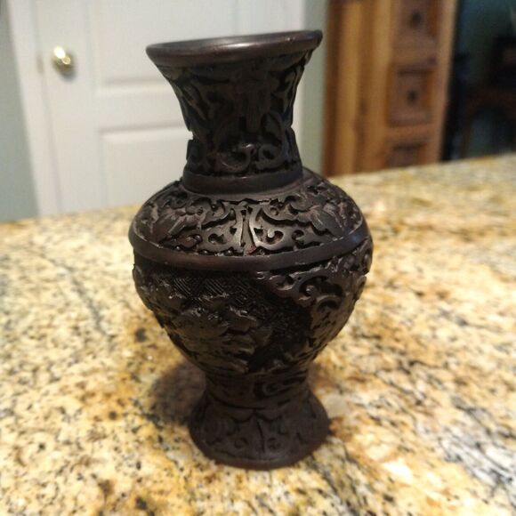 Vintage Black Chinese Double Floral Carved Lacquer Cinnabar Vase Resin 5" Tall - Picture 1 of 9